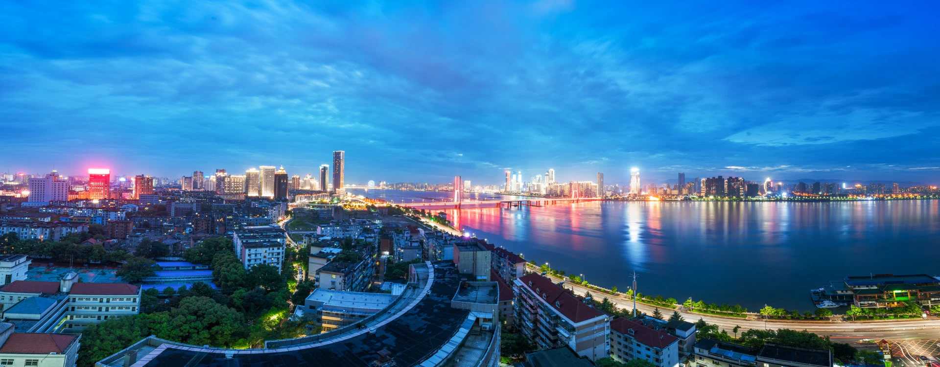 公司资料中的城市风景